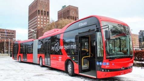 Primele autobuze articulate electrice BYD din Europa