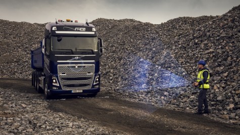 Noile sisteme de asistență pentru șofer de la Volvo Trucks