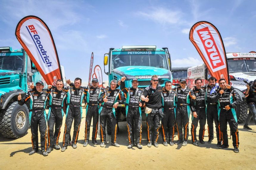 Dakar 2019 De Rooy Iveco Echipa de curse De Rooy se restrânge, 3 camioane sunt de vânzare