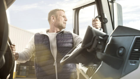 Noi reguli pentru șoferii de camion care revin în țară
