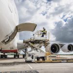 GEFCO, transport de echipamente de protecție către medici stomatologi și companii din România