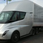 Tesla Semi intră în producția de serie