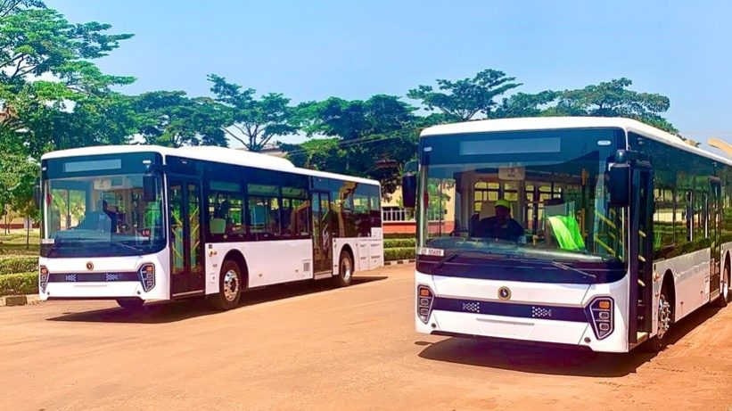 Primul autobuz electric fabricat în Uganda