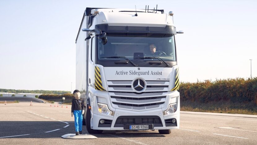 Noi sisteme de siguranță Mercedes: Active Sideguard Assist și Active Drive Assist 2