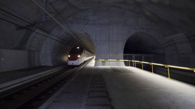 Tunelul feroviar Ceneri din Alpi, funcțional din decembrie