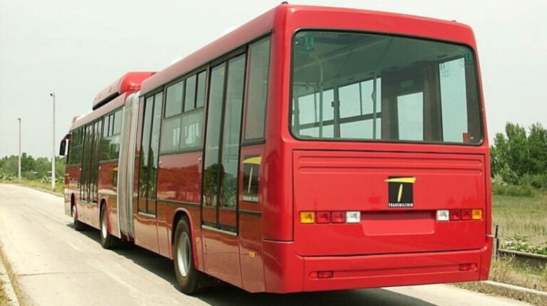 Autobuz unic Ikarus în Columbia