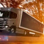 Scania testează remorci cu panouri solare