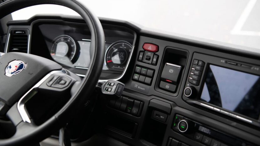 Scania introduce Electric Active Steering și noi sisteme de asistență