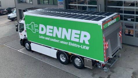 Camion electric Renault cu panouri fotovoltaice