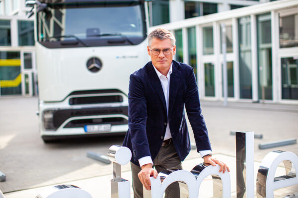 Daimler Truck Financial Services