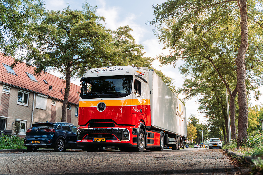 Mercedes-Benz Trucks