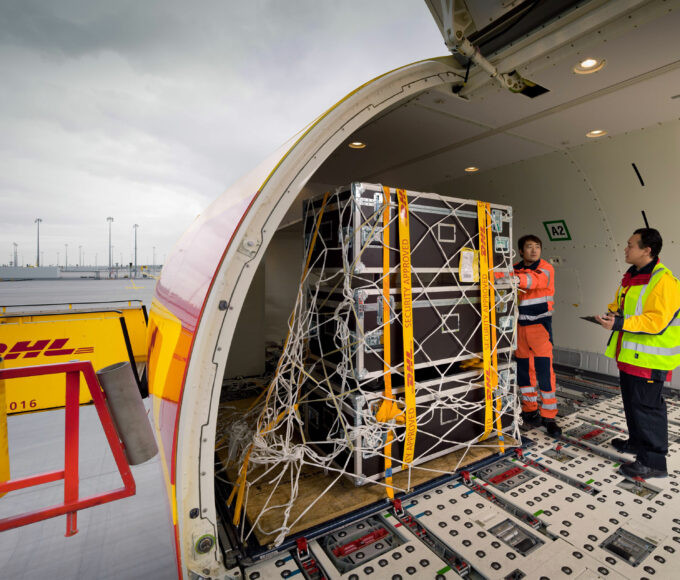 DHL
